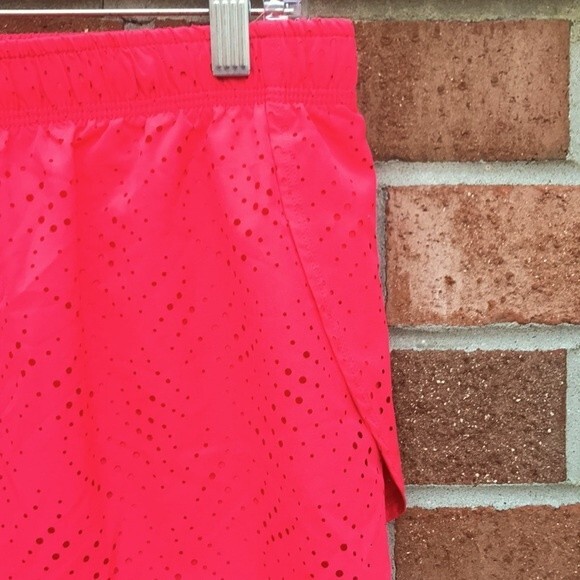 Forever 21 Athletic Shorts sz Large - Picture 4 of 10